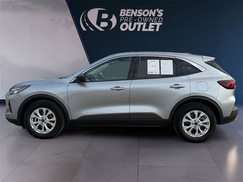 Used 2024 Ford Escape Active image 2