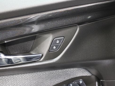 Used 2024 Chevrolet TrailBlazer LS w/ LS Confidence Package FWD image 8