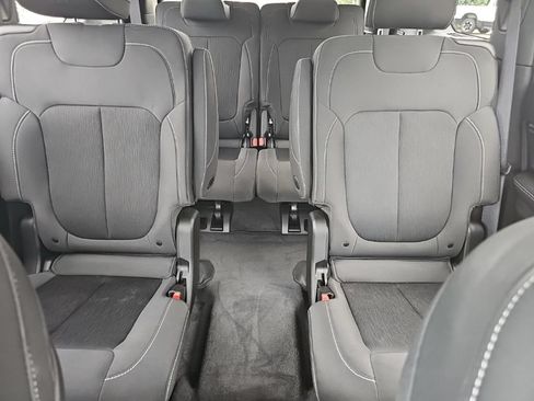 Certified 2025 Jeep Grand Cherokee L Laredo w/ Luxury Tech Group I AWD/4WD image 39