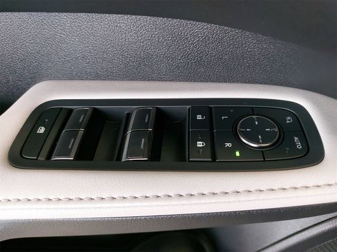 Used 2023 Lexus RX 350 Premium image 30