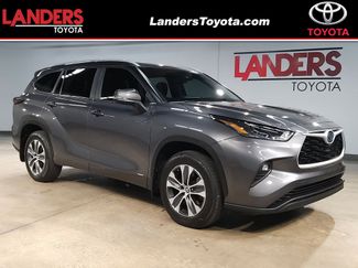 Certified 2024 Toyota Highlander XLE AWD/4WD video 1