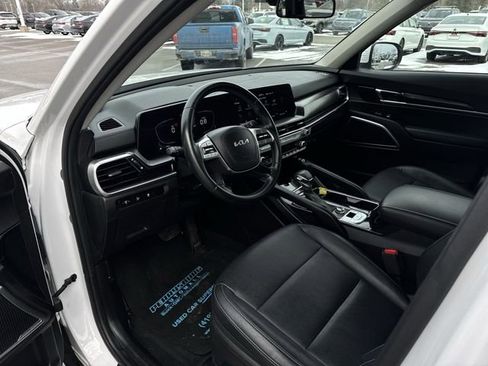 Used 2023 Kia Telluride S w/ S Sunroof Package image 10