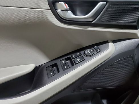 Used 2019 Hyundai Ioniq Limited FWD image 36