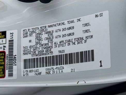 Used 2022 Toyota Tundra Platinum w/ Advanced Package image 32