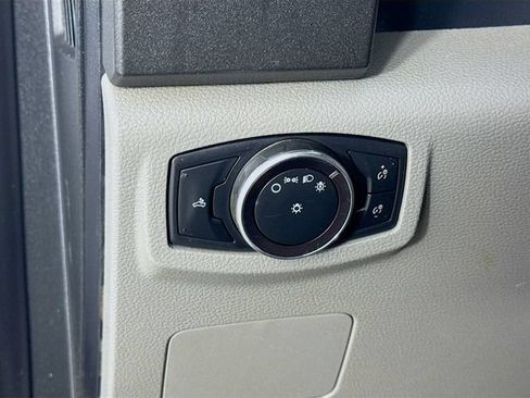 Used 2018 Ford F250 XL w/ Power Equipment Group AWD/4WD image 10