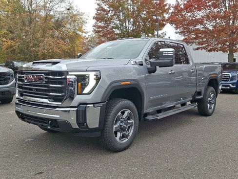 New 2026 GMC Sierra 2500 SLT w/ SLT Premium Package image 2