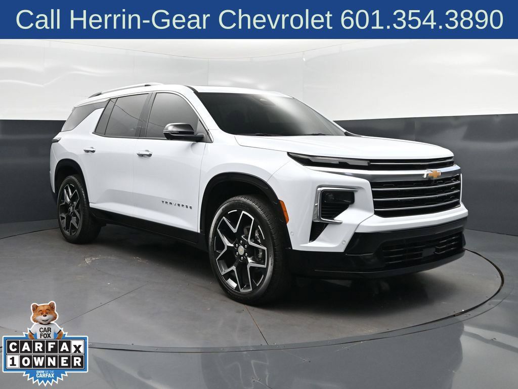 Used 2026 Chevrolet Traverse High Country FWD image 9