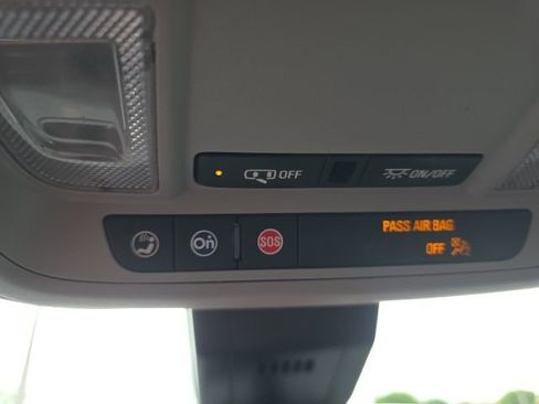 Used 2023 GMC Terrain SLT AWD/4WD image 23