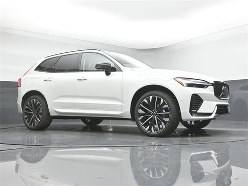 New 2026 Volvo XC60 B5 Ultra w/ Protection Package Premier image 38