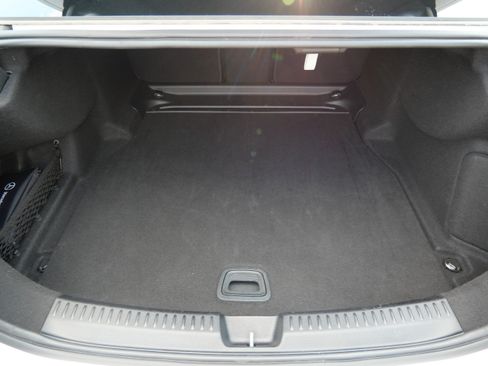 Used 2025 Mercedes-Benz E 350 4MATIC Sedan image 18