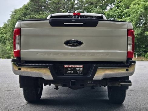 Used 2019 Ford F250 Lariat w/ Lariat Ultimate Package image 10