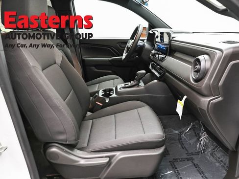 Used 2024 Chevrolet Colorado W/T RWD image 24