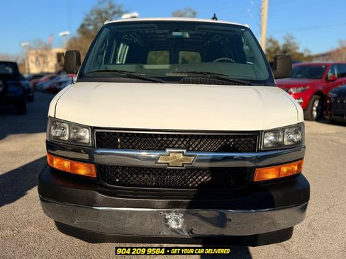 Used 2019 Chevrolet Express 2500 w/ Driver Convenience Package RWD image 7