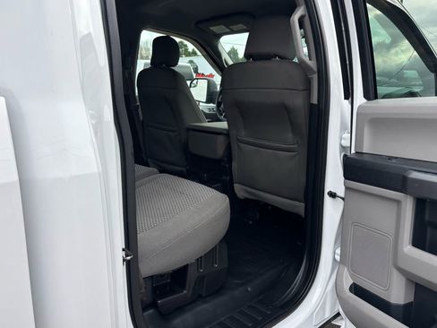 Used 2015 Ford F150 XLT w/ Trailer Tow Package RWD image 25