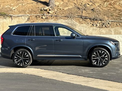 New 2026 Volvo XC90 B6 Plus image 4