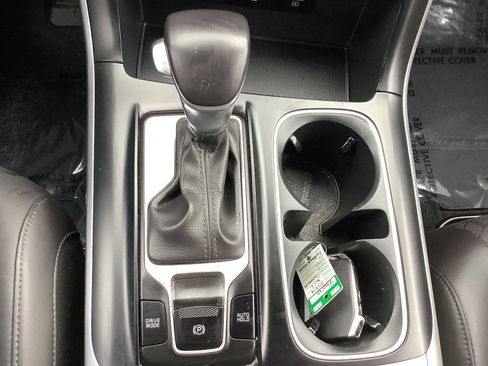 Used 2024 Kia Carnival LX image 45