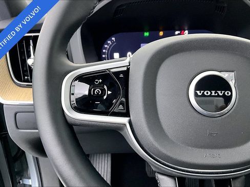 Certified 2026 Volvo XC60 B5 Plus AWD/4WD image 24