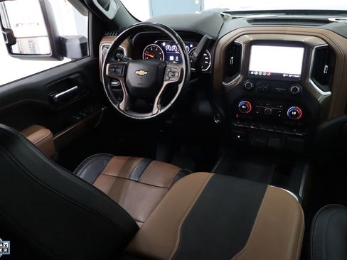 Used 2023 Chevrolet Silverado 3500 High Country image 30