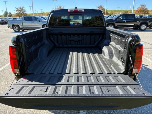 New 2026 Chevrolet Colorado ZR2 w/ Technology Package AWD/4WD image 16