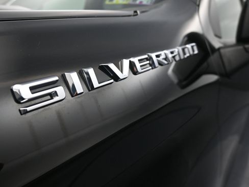 Used 2022 Chevrolet Silverado 1500 LT image 33