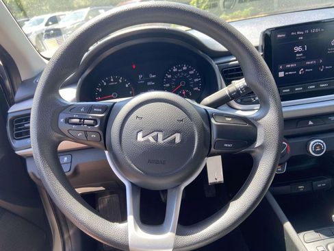 Used 2023 Kia Rio LX FWD image 19