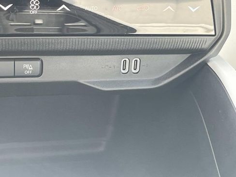 New 2026 Jeep Cherokee Laredo AWD/4WD image 30