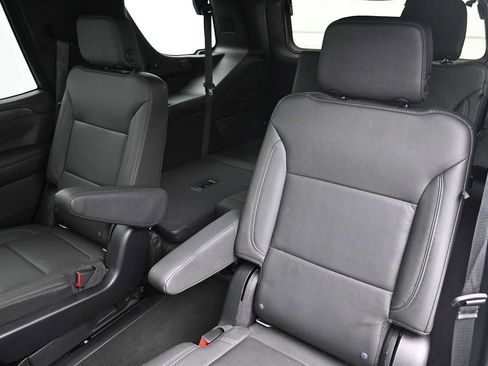 Used 2021 Chevrolet Tahoe LT w/ LT Signature Plus Package AWD/4WD image 12