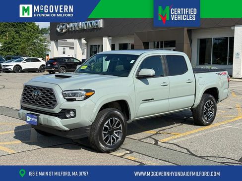 Used 2023 Toyota Tacoma TRD Sport w/ TRD Premium Sport Package AWD/4WD image 1