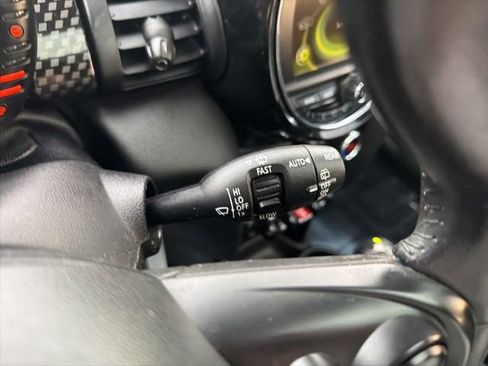 Used 2015 MINI Cooper S image 29