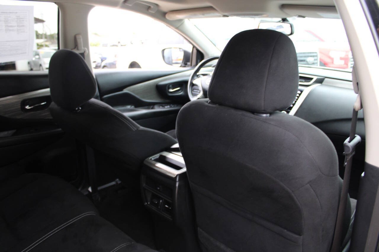 Used 2018 Nissan Murano SV w/ Premium Package AWD/4WD image 10