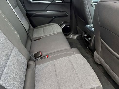 Used 2025 GMC Acadia Elevation image 11