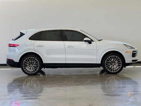 Used 2020 Porsche Cayenne image 8