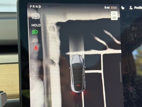 Used 2023 Tesla Model Y AWD image 33