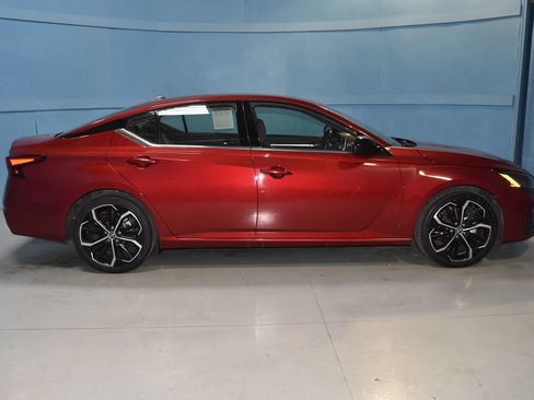 Used 2023 Nissan Altima 2.5 SR image 21