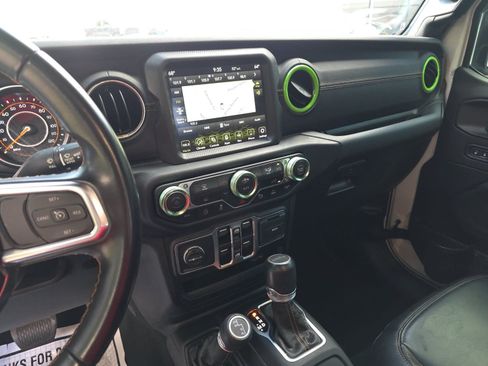 Used 2022 Jeep Gladiator Overland AWD/4WD image 16