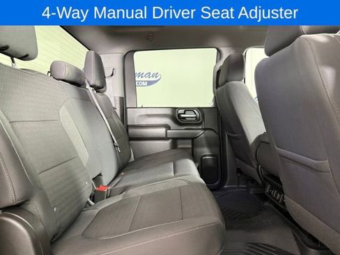 Used 2022 Chevrolet Silverado 2500 LT w/ Convenience Package image 19