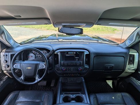 Used 2019 Chevrolet Silverado 2500 LTZ w/ Duramax Plus Package AWD/4WD image 34