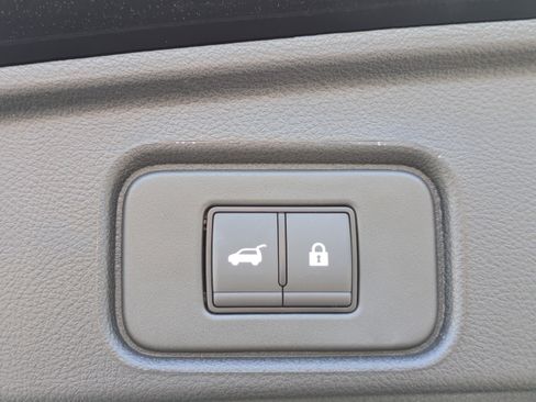 New 2026 Nissan Pathfinder Platinum image 13