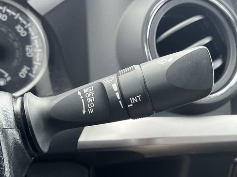 Used 2023 Toyota Tacoma SR5 w/ Technology Package image 31