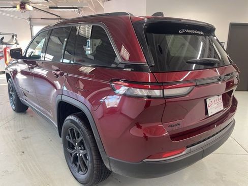 New 2026 Jeep Grand Cherokee Altitude image 6