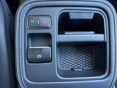 New 2025 Ford Mustang Mach-E Premium image 18