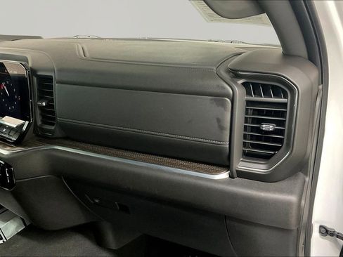 Used 2024 GMC Sierra 1500 Elevation image 29