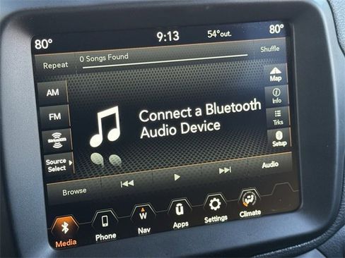 Used 2023 Jeep Renegade Latitude image 18