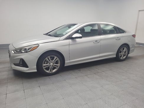Used 2018 Hyundai Sonata SEL w/ Cargo Package FWD image 2
