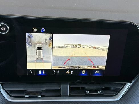 Used 2025 Chevrolet Equinox LT w/ Convenience Package II FWD image 22