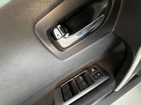 Used 2010 Nissan Rogue S image 20