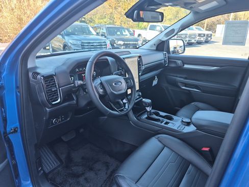 New 2025 Ford Ranger Lariat w/ Black Appearance Package image 14