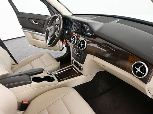 Used 2014 Mercedes-Benz GLK 350 2WD image 22