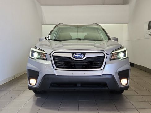 Used 2021 Subaru Forester Premium image 3