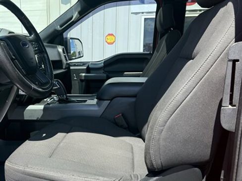 Used 2016 Ford F150 XLT w/ Equipment Group 302A Luxury AWD/4WD image 17
